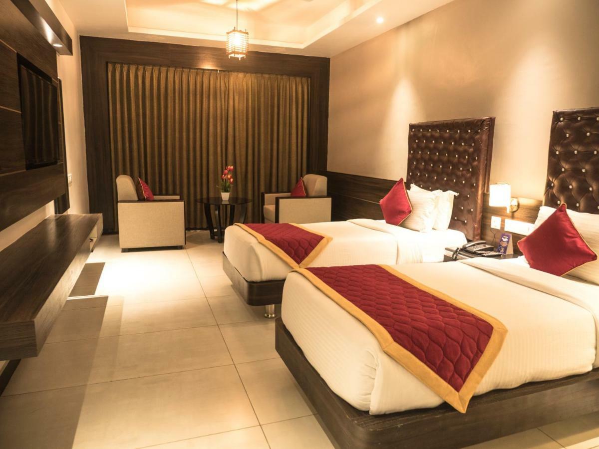 Hotel Mary Land Velankanni Nāgappattinam Стая снимка